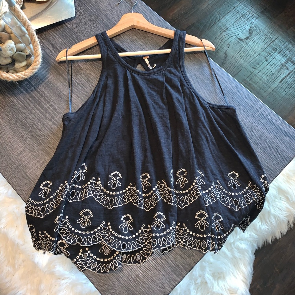 FREE PEOPLE Black Scalloped Open Back Slub Tank S - Picture 6 of 9